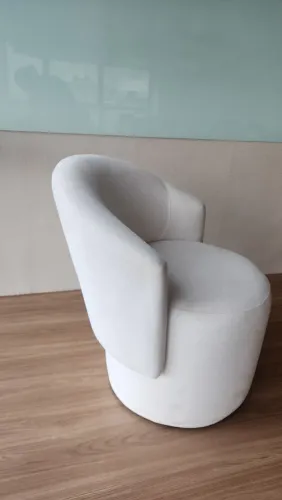 Poltronas tecidos bouclé
