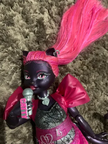 BONECA MONSTER HIGH: Cat Noir (G3)