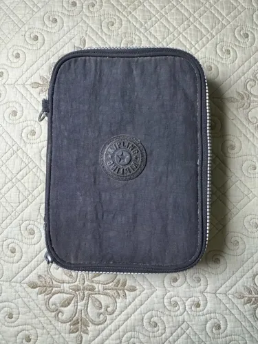 estojo kipling