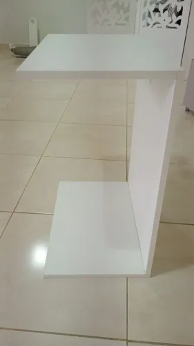 Mesinha de apoio vazada