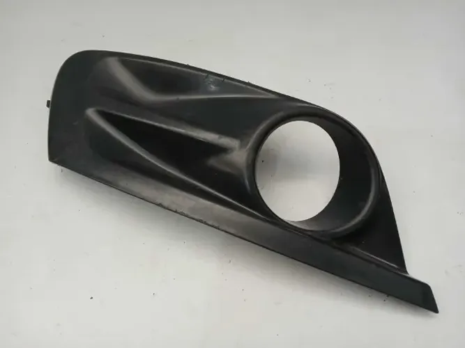 MOLDURA FAROL MILHA ESQUERDO RENAULT FLUENCE 2014/2017