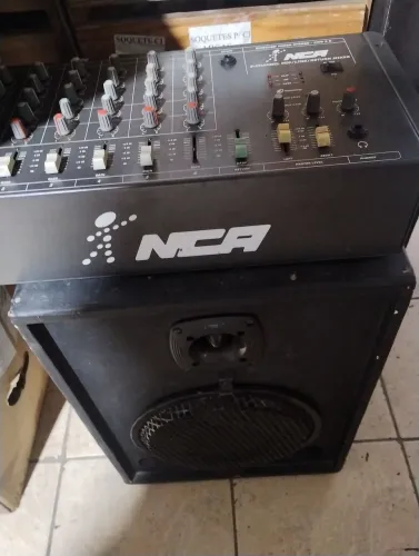 Mesa som amplificada e 2 caixas