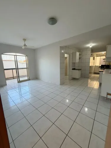 Apartamento para alugar com 2 quartos sendo 1 suíte Armários planejados e sacada bairro bo