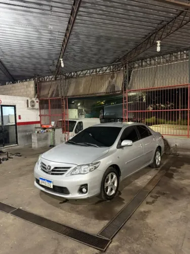 Toyota Corolla XEI 2.0 Flex 16V Aut. 2013