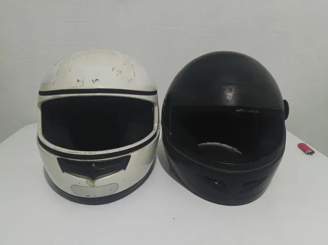 Vendo 2 Capacete 