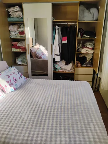 Guarda roupa grande 2.20/2.20