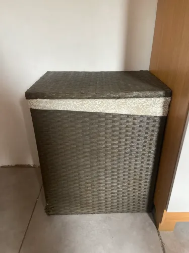 baú pra guardar utensílios ou brinquedos