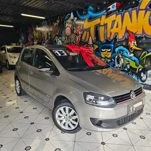 Volkswagen Fox Trendline 1.0 Flex 8V 5P 2013