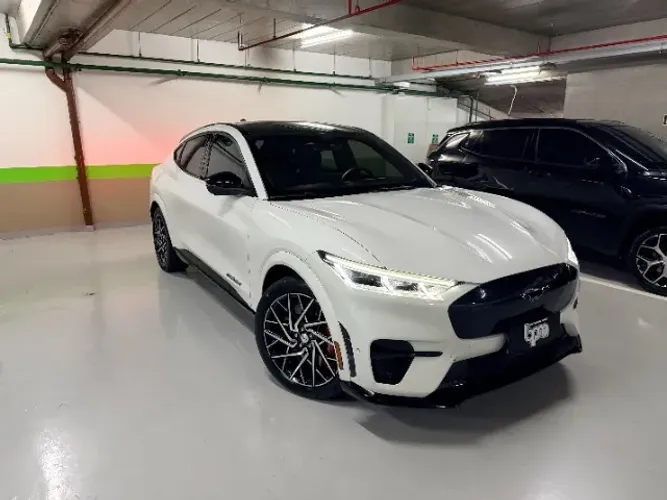 Ford Mustang Mach-e GT Performance (elétrico) 2023