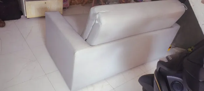 Sofá cama de couro