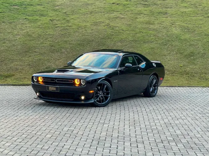 Dodge Challenger RT 2022
