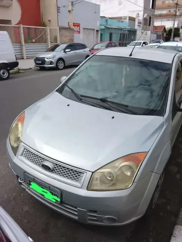 Ford Fiesta Sedan 1.0 8V Flex 4P 2009