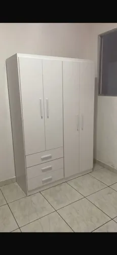 Guarda-roupa infantil 
