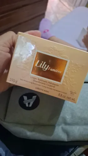 Vendo O boticário lily Lumière e zaad intense 