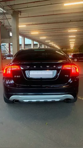 Volvo S60 T-5 2.0 240cv 4P 2012