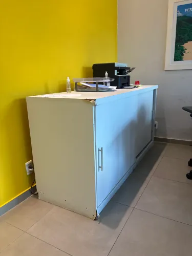 Balcão grande simples