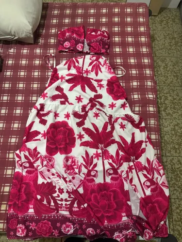 Conjunto saia longa e cropped ajustável