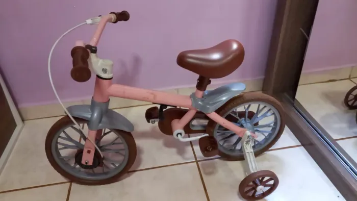 Vendo bicicleta infantil de menina