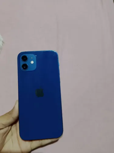 iPhone 12 azul