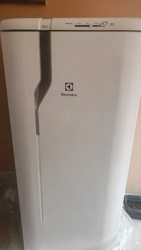 Geladeira Eletrolux 127v