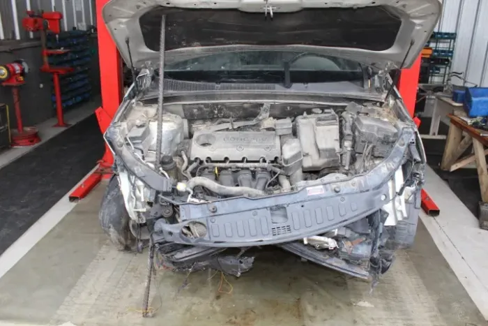 SUCATA KIA SORENTO 2.4 16V GASOLINA 2010 PARA RETIRADA DE PEÇAS