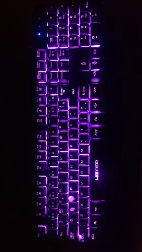 Teclado Gamer Warrior TC196 USB ABNT2 - Semi Mecânico - usado - estado excelente