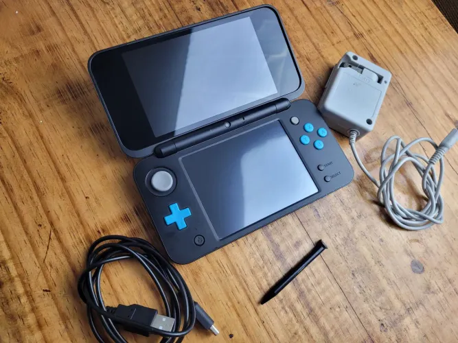 Nintendo 2DS XL 64GB Novinho
