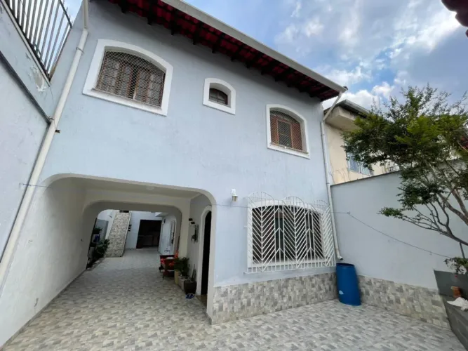 Sobrado para venda em Jardim Rosa de Franca com 3 quartos, 168m²