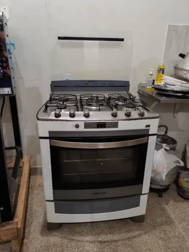 Vendo fogão 6 bocas