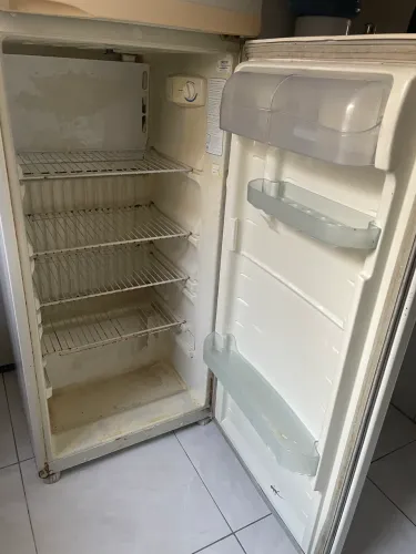 Geladeira (usada)