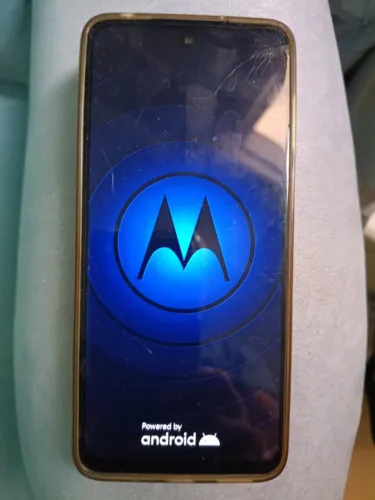 Celular motorola g23, com nota fiscal e fone de ouvido na caixa.