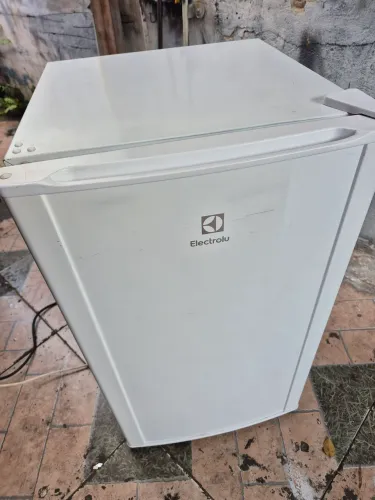 FRIGOBAR ELECTROLUX 120 LITROS (SOU DE SÃO MATEUS ZL)