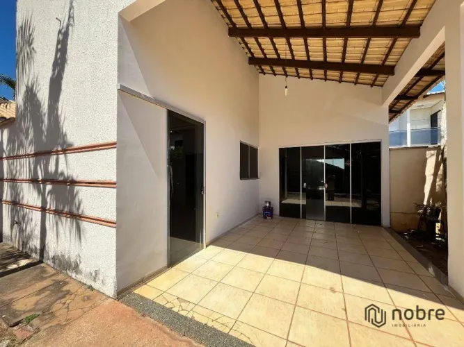 Casa com 3 dormitórios para alugar, 100 m² por R$ 2.631,04/mês - Plano Diretor Sul - Palma