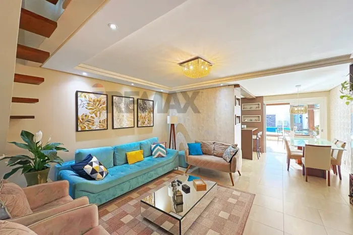 Casa em Condomínio | 179 m² Privativos | 3 Dormitórios | Piscina | Bairro Ipanema