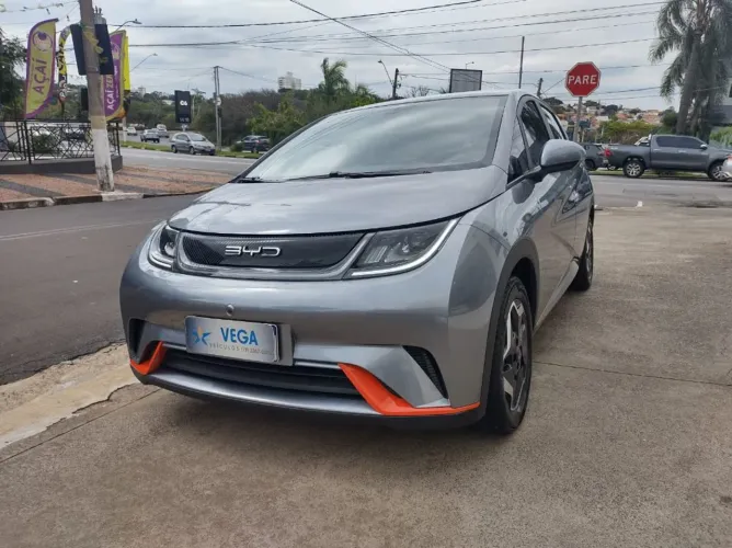BYD Dolphin EV (Elétrico) 2024