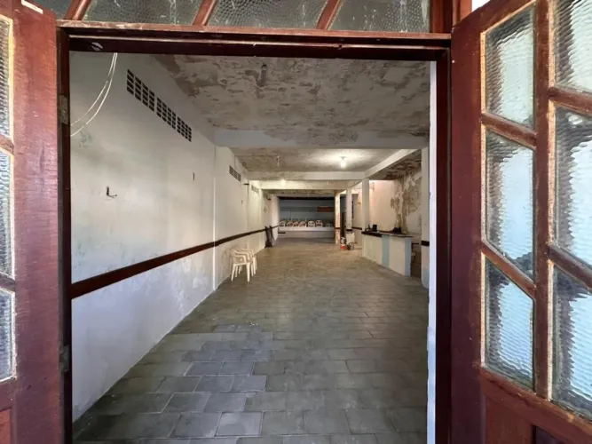 Sala Comercial para Venda em Lauro de Freitas, Portão, 1 dormitório, 2 banheiros
