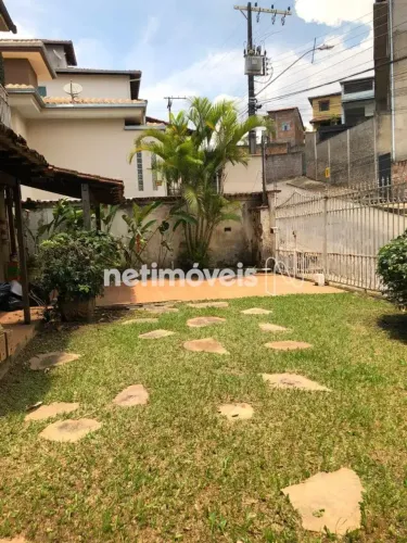 Casa de Alto Padrão à Venda em Mariana  MG