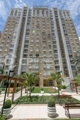 Apartamentos em Porto Alegre, no bairro Vila Ipiranga, à venda.