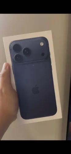 iPhone 17 pro Max lacrado