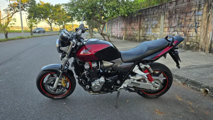 HONDA CB1300 SUPER FOUR