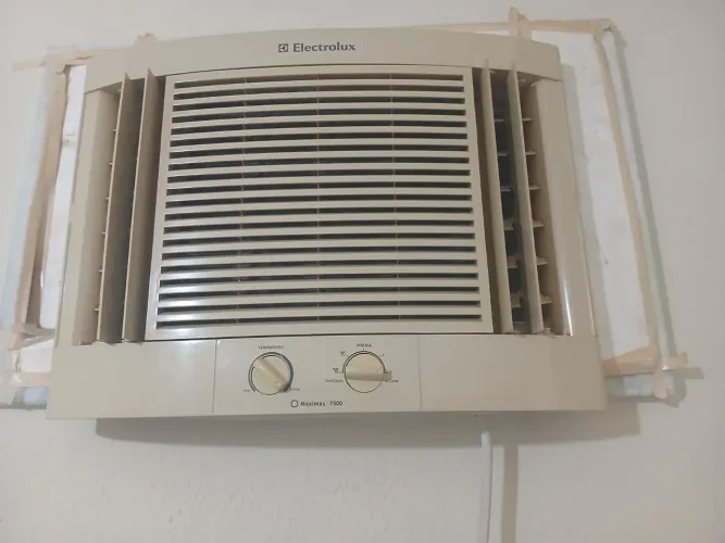 Ar condicionado 7500 btus de janela