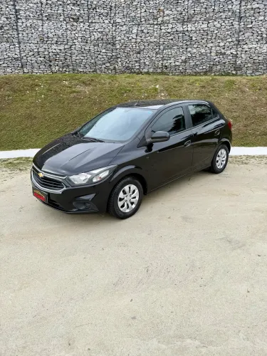 Chevrolet Onix Hatch LT 1.0 8V Flex Mec. 4P 2017