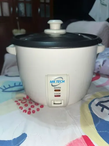 Panela de arroz eletrica NA CAIXA