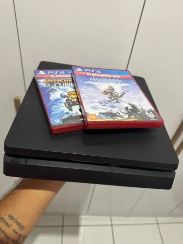 PS4 Slim