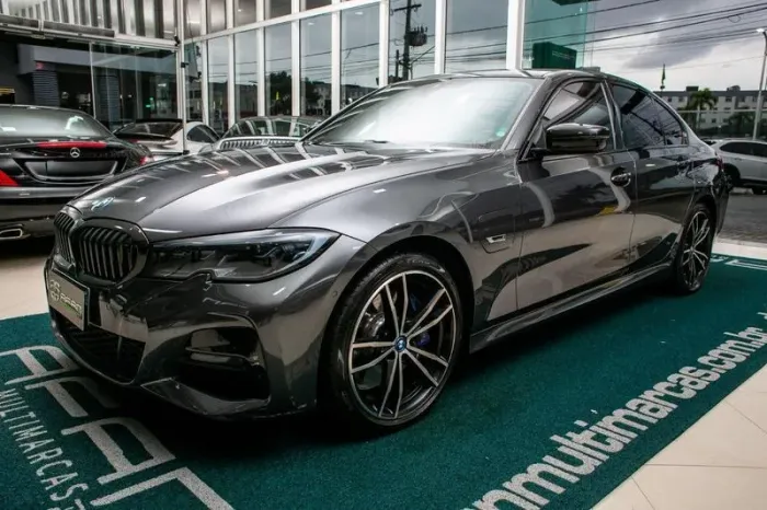 BMW 330E M Sport 2.0 Turbo Híbrido AU 2022
