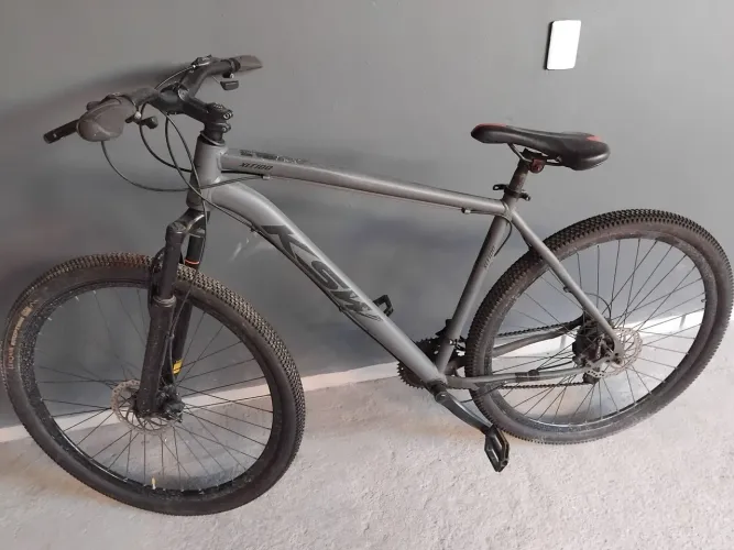 Bicicleta bem conservada, aro 29