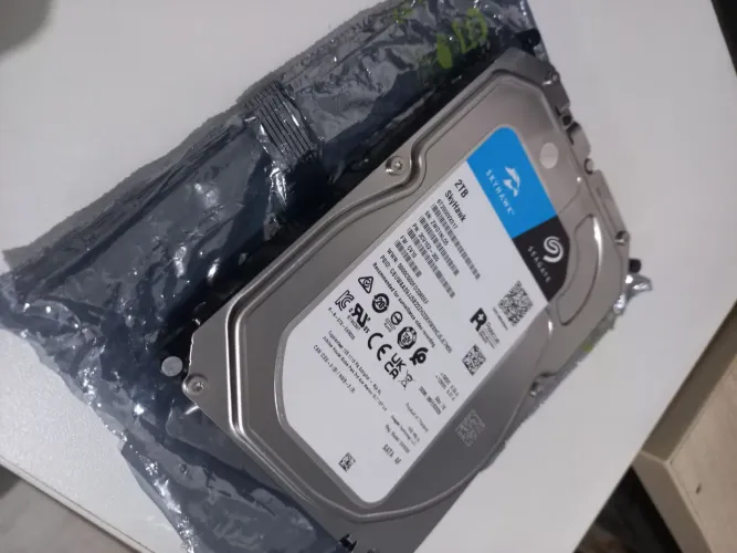 HD seagate 2Tb novo zero hora de uso