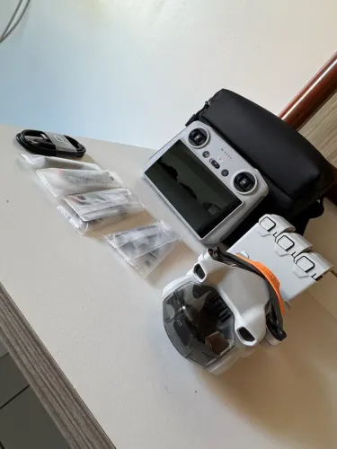 Drone Dji Mini 3 + Controle Rc 