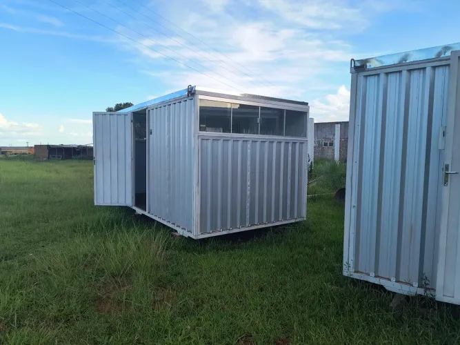 Contêiner com ar condicionado 