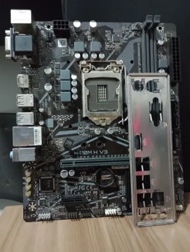 Placa mãe H410M